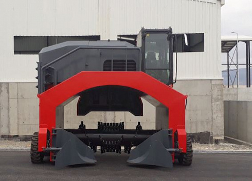 Самоходный ворошитель компоста EYS KYK 55 